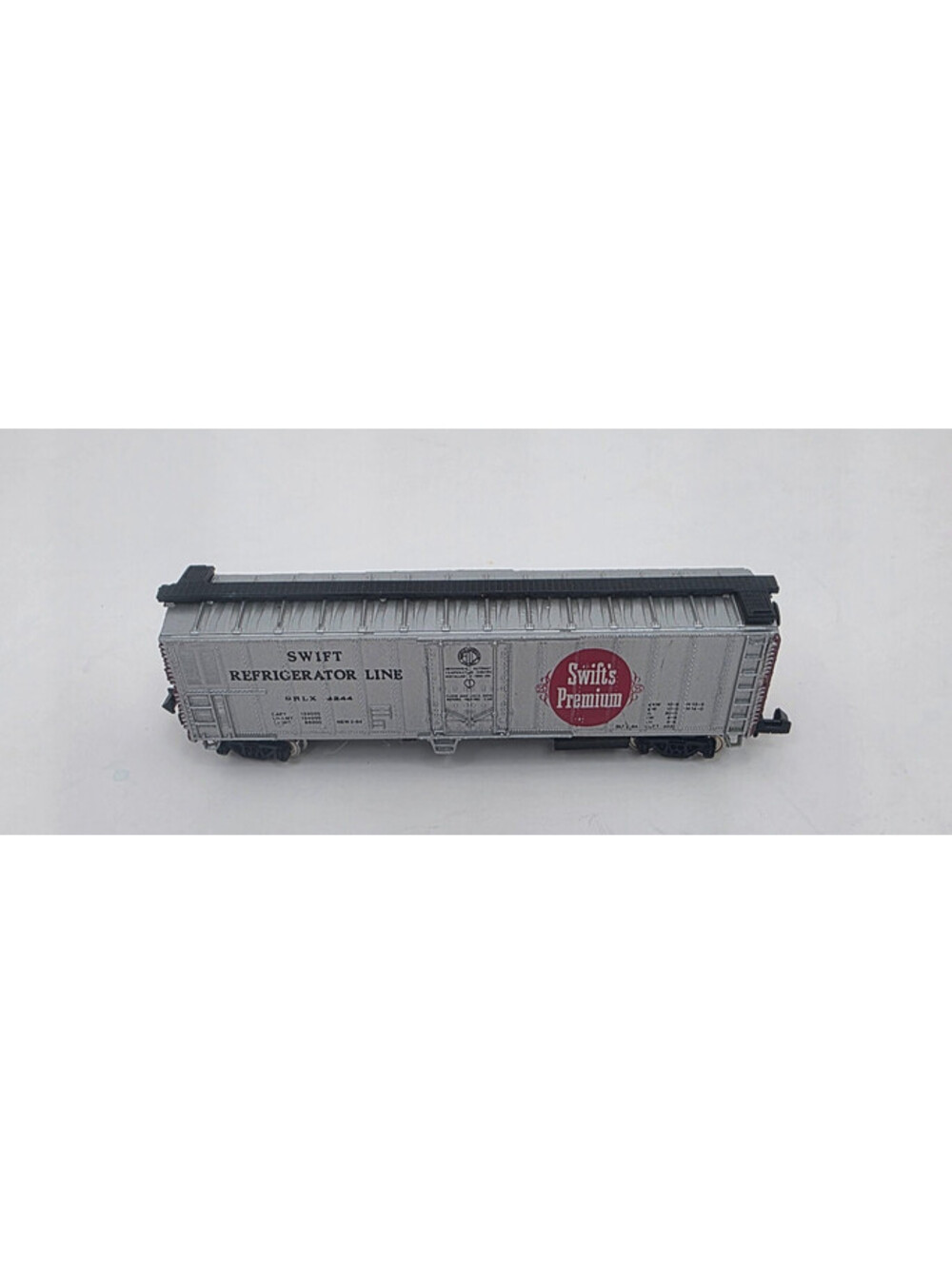Bachmann N Scale 1:160 Swift's 51' Mechanical Steel Reefer Freight Cars